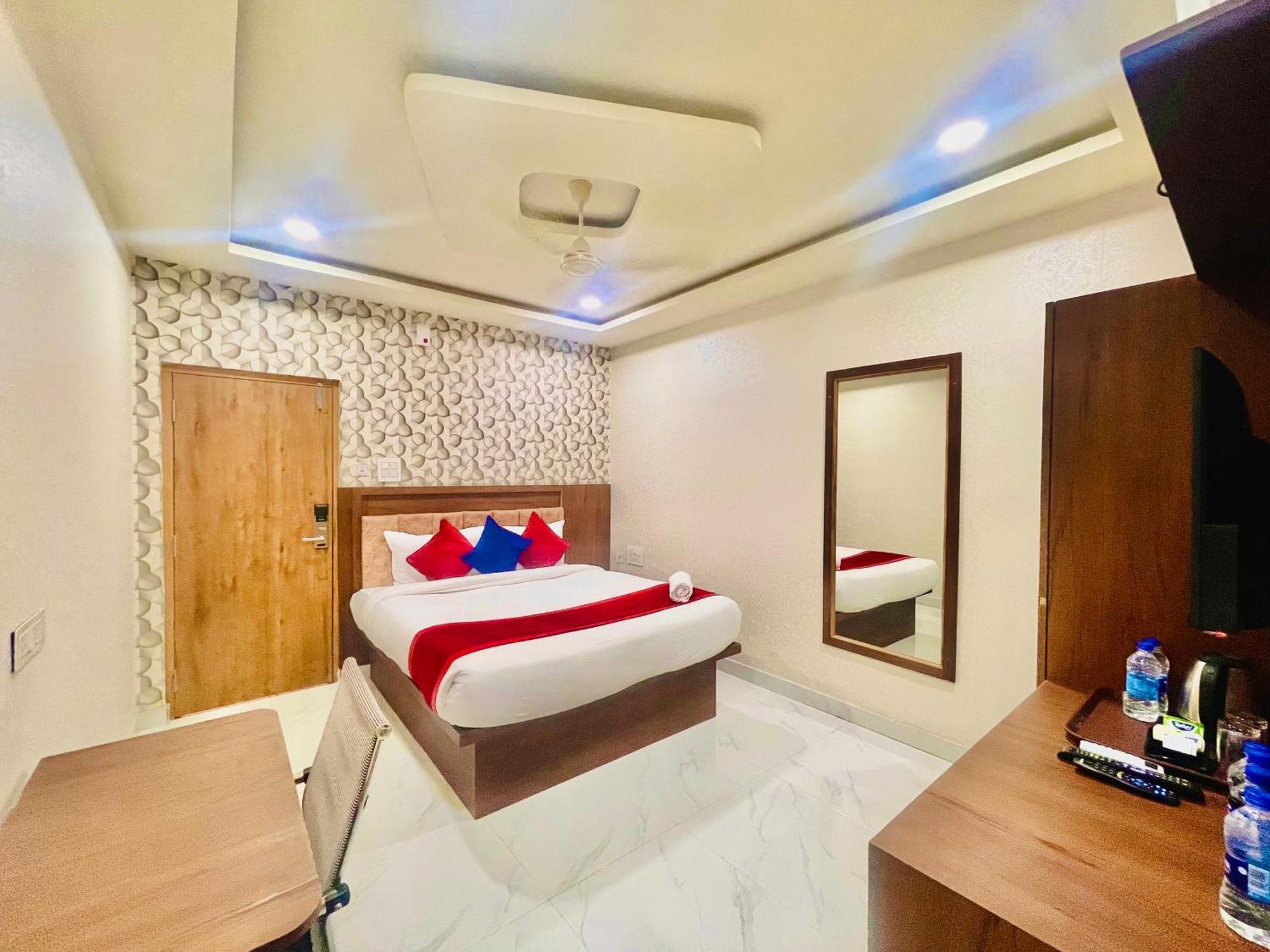 Hotel Eagle Grand Hyderabad Airport Zone Shamshabad Exterior photo