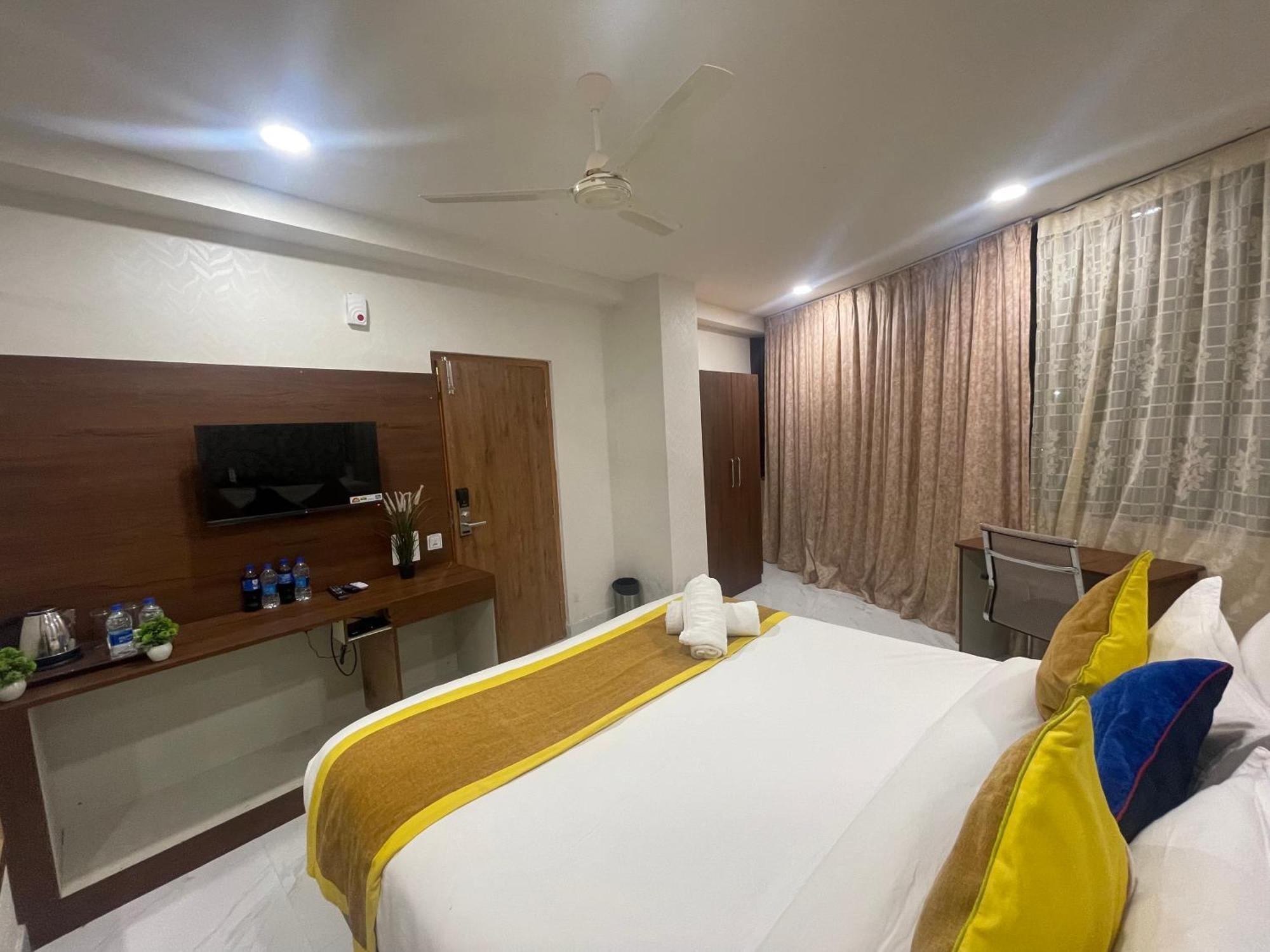 Hotel Eagle Grand Hyderabad Airport Zone Shamshabad Exterior photo