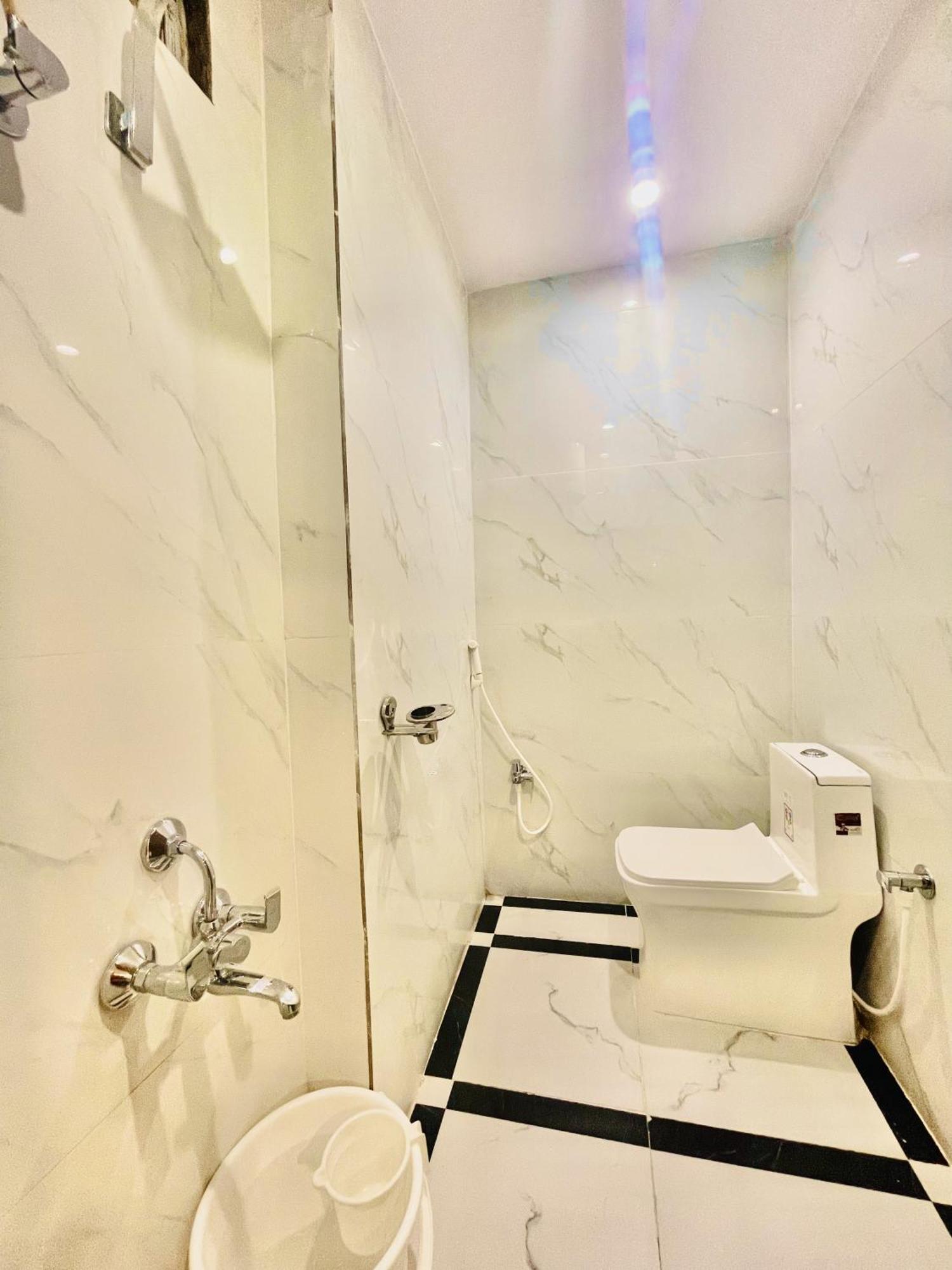 Hotel Eagle Grand Hyderabad Airport Zone Shamshabad Exterior photo